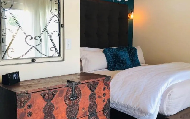 photo 2 of Seafoam Lodge