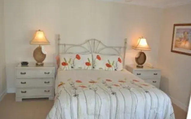 photo 4 of Luxury Condo Located in Fabulous Resort with Olympic-Size Pool by RedAwning
