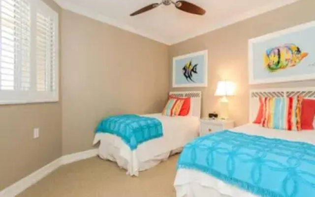 photo 5 of Beautiful Condo with Breathtaking Sunset Views by RedAwning