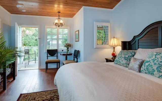 photo 3 of Seaglass Inn