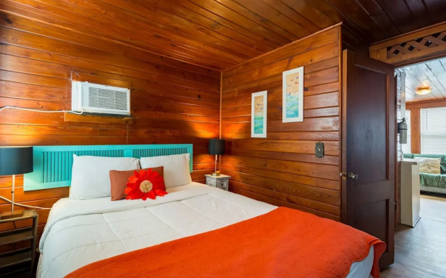 photo 2 of Seahorse Cottage 1 by Vtrips