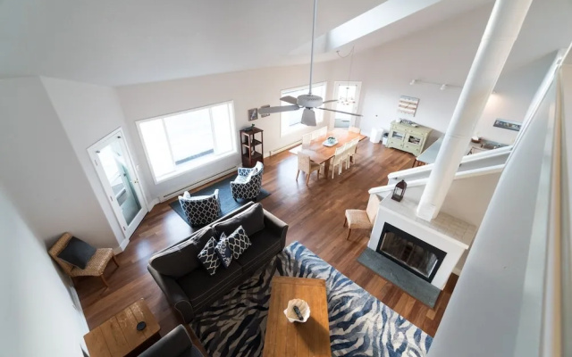 photo 4 of SeaQuell 3 Br condo by RedAwning