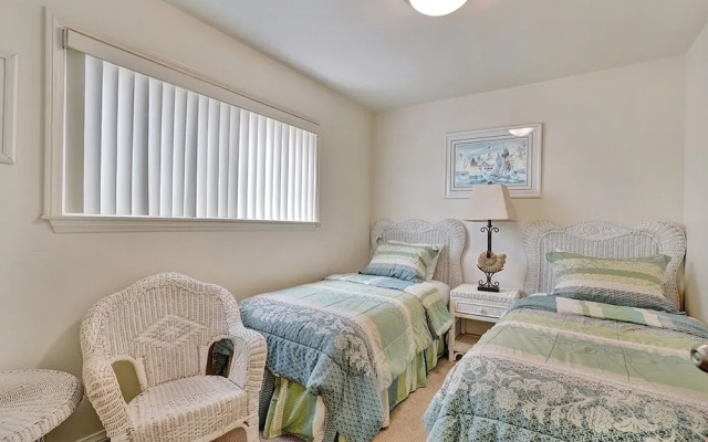 photo 2 of Seashore A (68178)