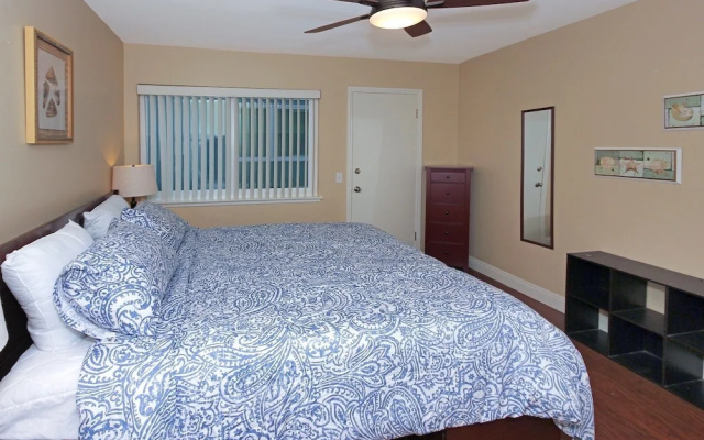 photo 4 of Seashore A (68293) - 2 Br townhouse by RedAwning