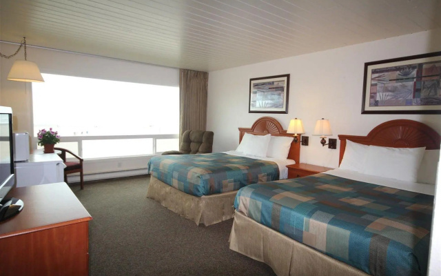 photo 3 of Seashore Inn on the Beach
