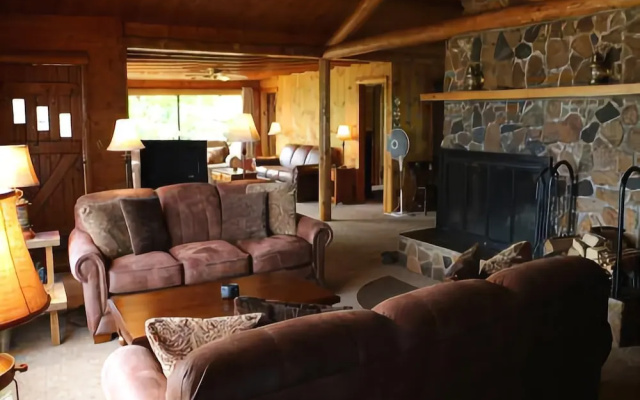photo 3 of Seaside Chalet - Three Bedroom Cottage