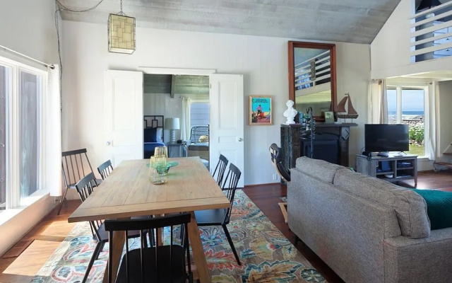 photo 2 of Seaside Cove Vue 3 Bedrooms 2 Bathrooms Home