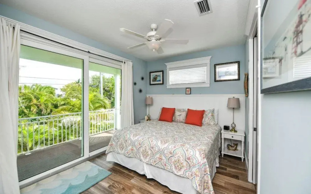 photo 2 of Seaside Escape