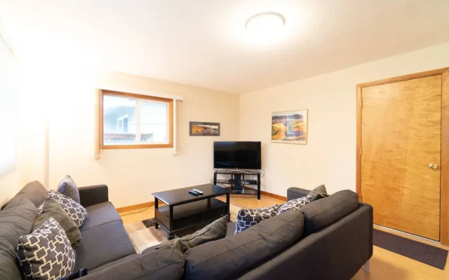 photo 4 of Seaside Family Tides - 3 Br Home
