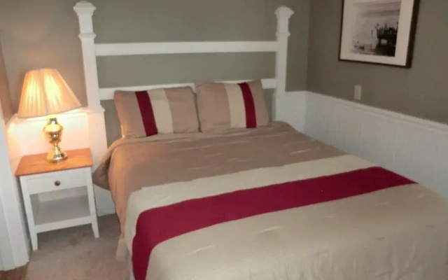 photo 3 of Seaside Manor