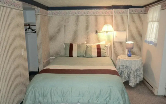 photo 5 of Seaside Manor