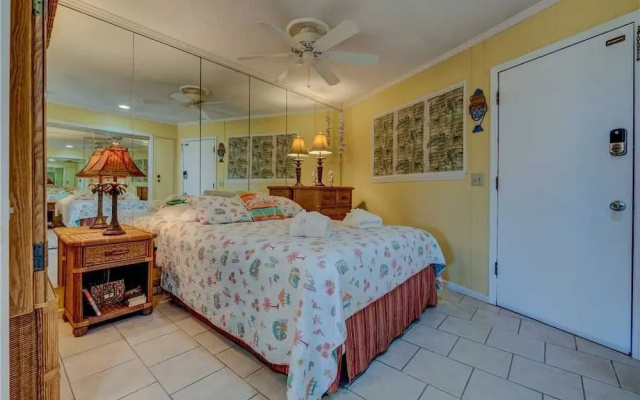 photo 2 of Seaside Villa 379 - One Bedroom Condo