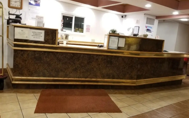 photo 2 of Sea-Tac Crest Motor Inn