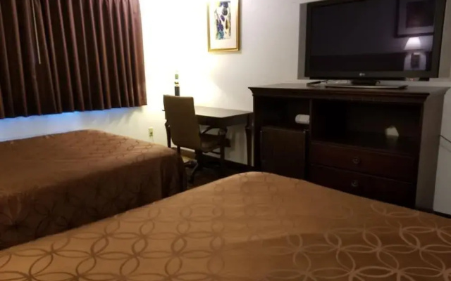 photo 4 of Sea-Tac Crest Motor Inn