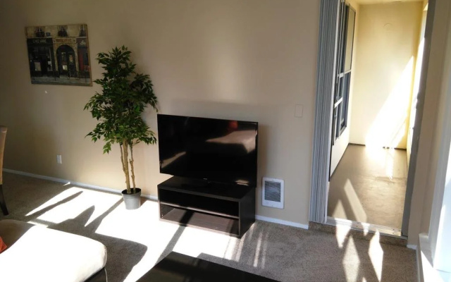 photo 2 of Seattle Convention Suites by Metro