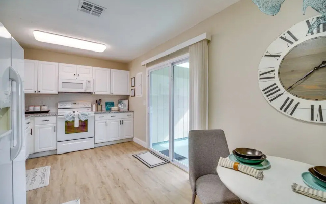 photo 4 of Sebastian Retreat w/ Screened Porch: 6 Mi to Beach