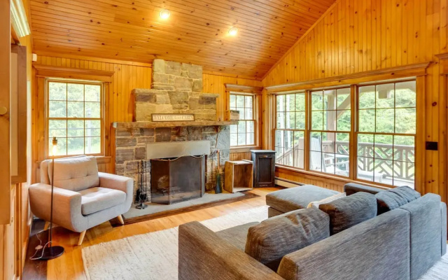 photo 5 of Secluded Elka Park Cabin: Hot Tub & Fire Pit!