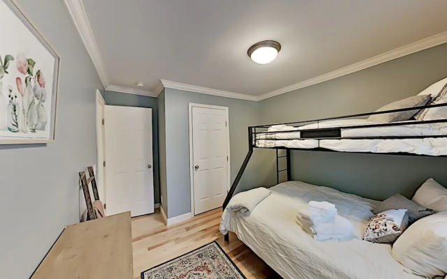 photo 5 of Secluded Escape Near Downtown & Biltmore Fun 3 Bedroom Home