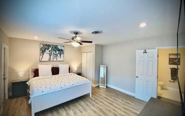 photo 5 of Secret Serenity! Roomy! Pool! 5 min from Beach!