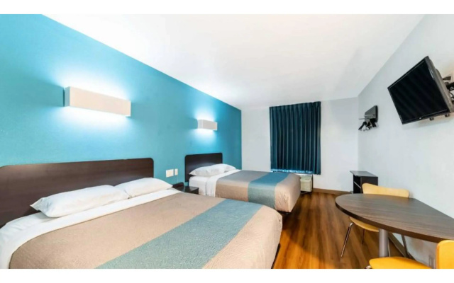 photo 3 of Motel 6 Lewisville, TX - Medical City