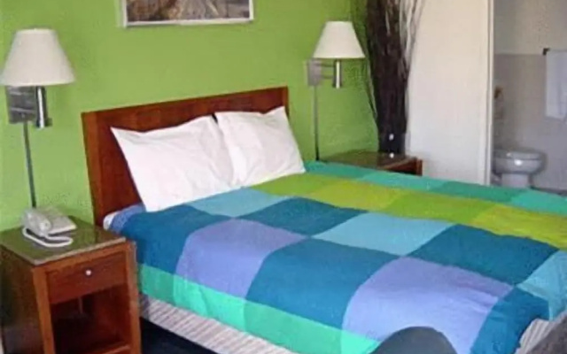 photo 4 of Sequoia Inn