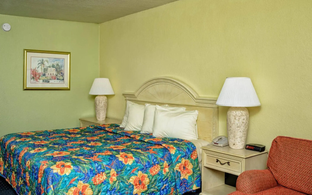 photo 4 of Seralago Hotel and Suites Main Gate East