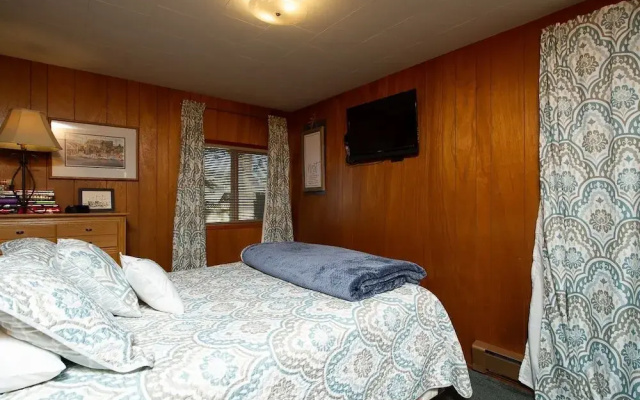 photo 3 of Serendipity - 4 Br Home