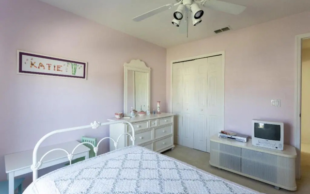 photo 2 of Serene & Attractive Heated Pool Spa Home