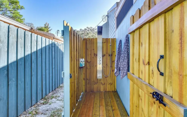 photo 2 of Charming Vacation Rental: Close to Downtown!