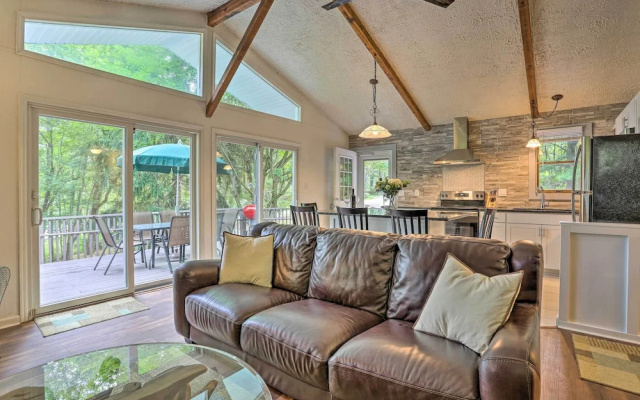 photo 4 of Serene Long Pond Home w/ Game Room & Beach Access!
