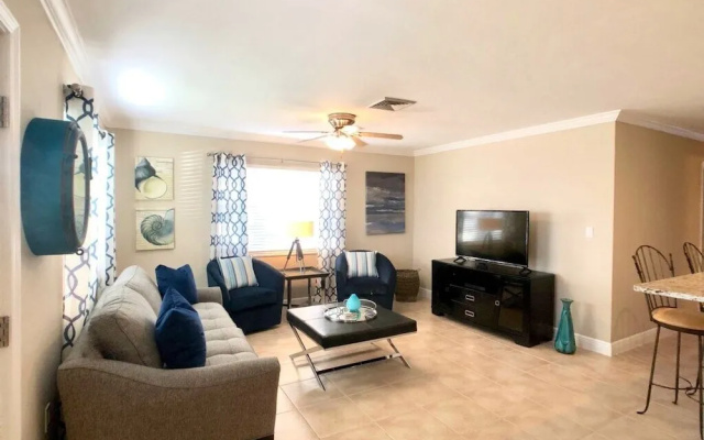 photo 2 of Serenity By The Shore - 3 Br Home