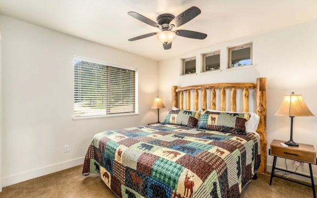 photo 3 of Serenity In The Rockies 2 Bedroom Townhouse by RedAwning
