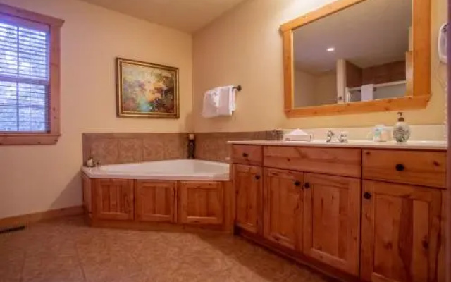 photo 4 of Serenity Lodge Home