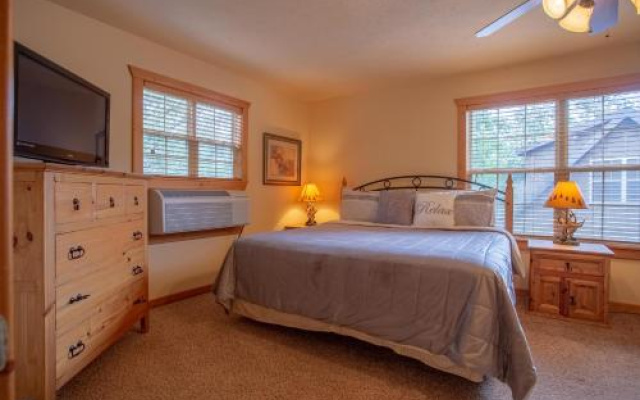 photo 5 of Serenity Lodge Home
