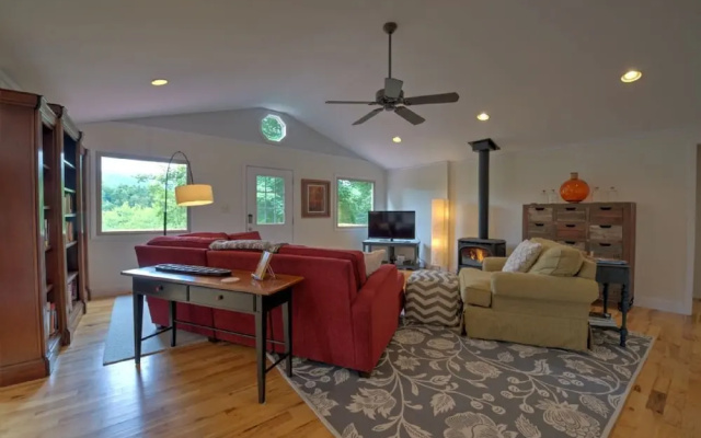 photo 2 of Serenity Now - 3 Br Home