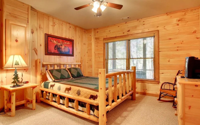 photo 3 of SERENITY WOODS Apartment 3 NEVAEH CABIN RENTALS