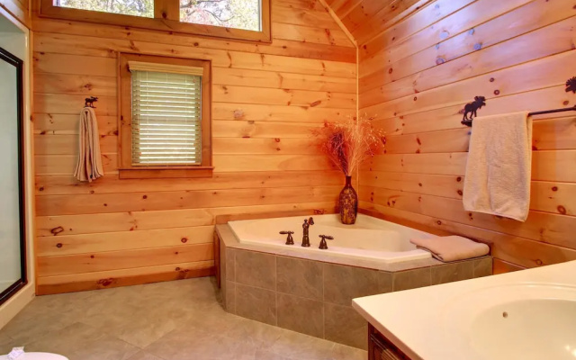 photo 5 of SERENITY WOODS Apartment 3 NEVAEH CABIN RENTALS