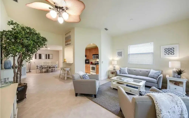 photo 2 of Serrano 201 - Two Bedroom Home