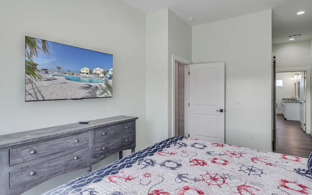 photo 3 of Set Sail Sp167 3 Bedroom Home by RedAwning