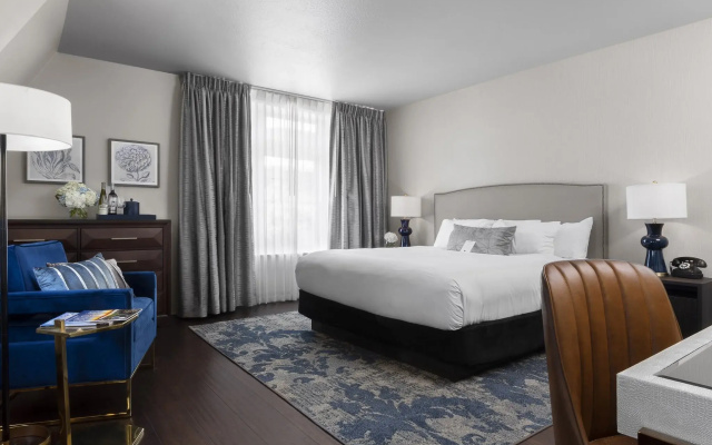photo 5 of Seven Gables, St. Louis West, a Tribute Portfolio Hotel
