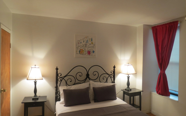 photo 5 of Seventh Avenue Deluxe Apartments