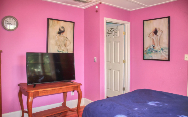photo 2 of Shaded Beachtown Vacation Estate (102-22)