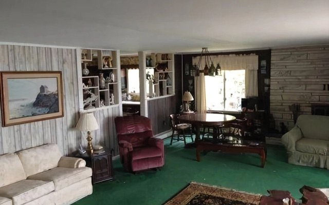 photo 2 of Shangri-La - Four Bedroom Home