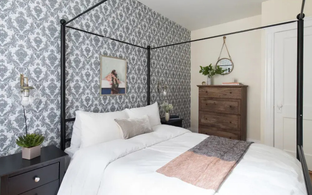 photo 3 of Sharp Brighton Suites by Sonder