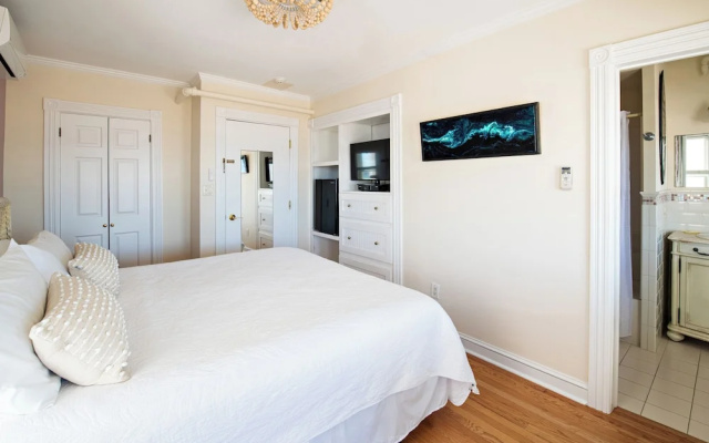 photo 4 of Shawmont Hotel