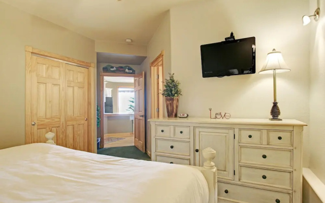 photo 2 of Sheep Mountain 20b 2 Bedroom Condo by RedAwning