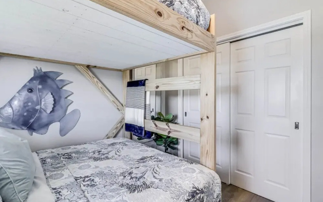 photo 5 of Shell By The Sea 913rpb 2 Bedroom Home by RedAwning
