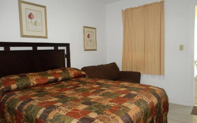 photo 2 of Shell Motel