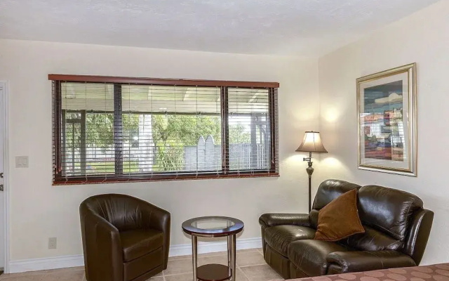 photo 4 of Shell Studios Hallandale Beach