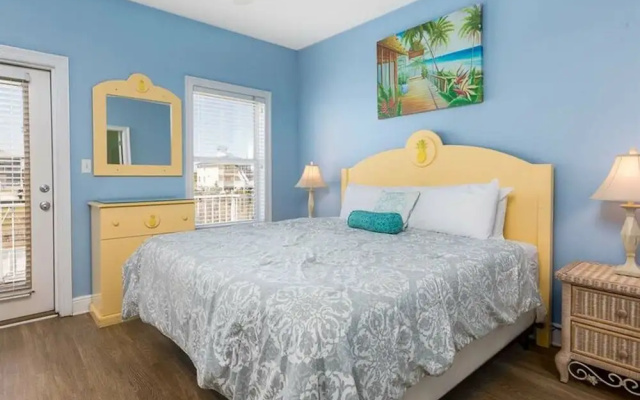 photo 4 of Shells West by Meyer Vacation Rentals
